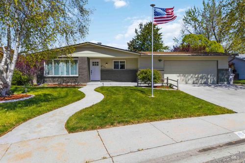 9590 W Creede Street, Boise, ID, 83704 | Card Image