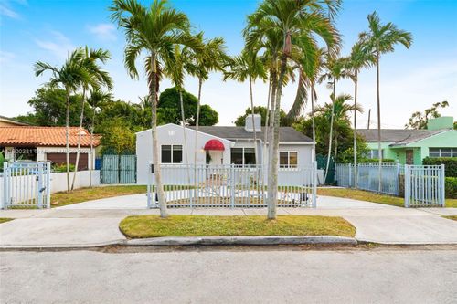 2238 Sw 24th Ter, Miami, FL, 33145-3628 | Card Image
