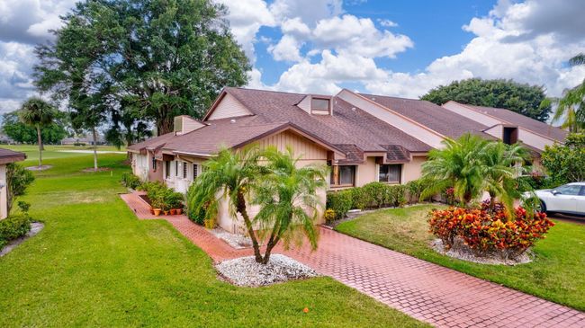 6700 Versailles Ct, Condo with 3 bedrooms, 3 bathrooms and null parking in Lake Worth FL | Image 53