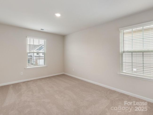 Upstairs Bedroom 3 | Image 16
