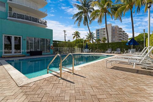 205-1555 N Treasure Dr, North Bay Village, FL, 33141-4133 | Card Image