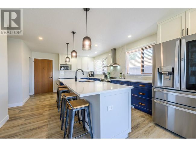 356 Gleneagles Dr, House other with 6 bedrooms, 5 bathrooms and 2 parking in Kamloops BC | Image 8