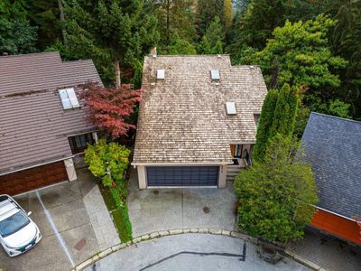 5615 Eagle Crt, House other with 4 bedrooms, 3 bathrooms and 2 parking in North Vancouver BC | Image 2