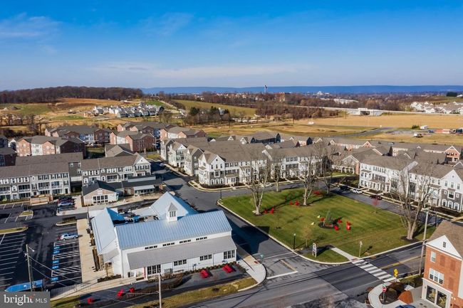 1311 Arlington Way, Townhouse with 3 bedrooms, 3 bathrooms and null parking in MECHANICSBURG PA | Image 33