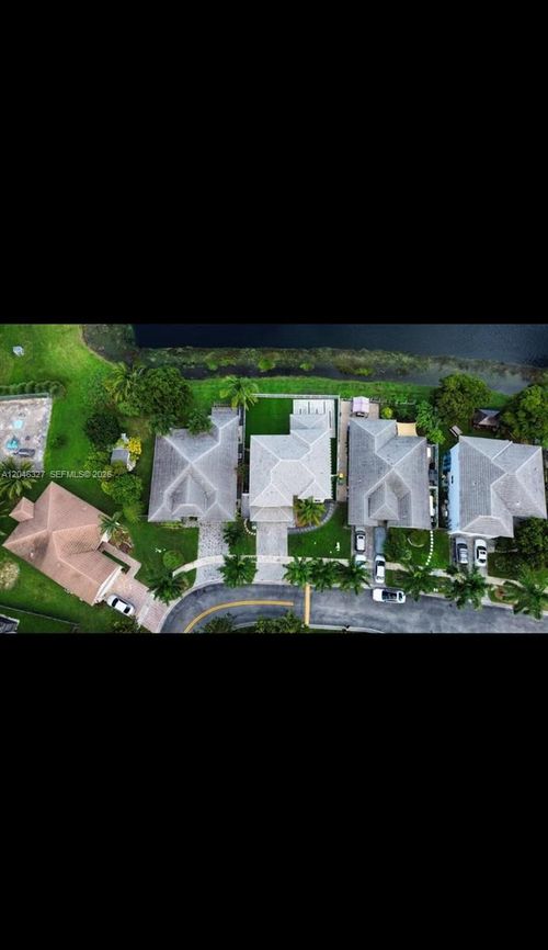 449 Se 31st Ave, Homestead, FL, 33033-7179 | Card Image