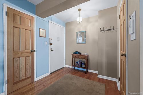 apt-5c-88 151st Ave, Howard Beach, NY, 11414-1428 | Card Image