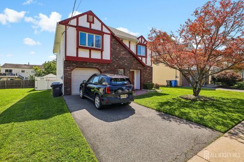 6 Weston St, Metuchen, NJ, 08840-1737 | Card Image
