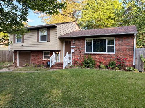 8333 Capeview Ave, Norfolk, VA, 23518-5940 | Card Image