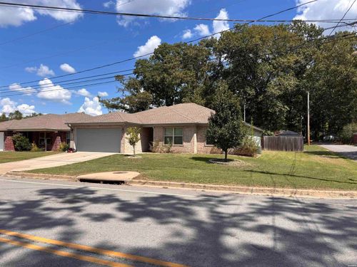 310 S Shady Ln, Benton, AR, 72015-4825 | Card Image