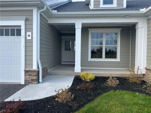 237 Cos Grande Hts, Rochester, NY, 14618-2672 | Card Image