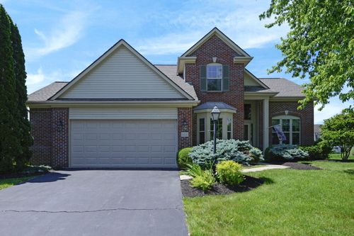 6218 Falcon Chase Dr, Westerville, OH, 43082-8940 | Card Image