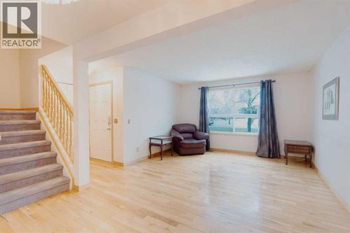 51-4360 58 St Ne, Calgary, AB, T1Y4S4 | Card Image