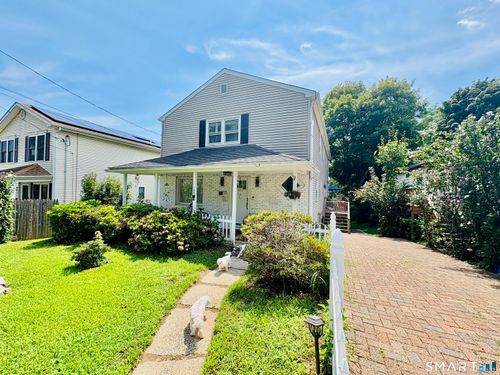 127 Jennings Rd, Fairfield, CT, 06825-4726 | Card Image