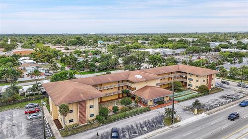 apt-309-1050 E Sample Rd, Pompano Beach, FL, 33064-5128 | Card Image