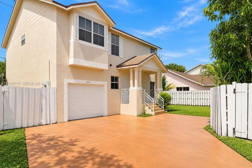 10251 Nw 3rd St, Pembroke Pines, FL, 33026-3972 | Card Image