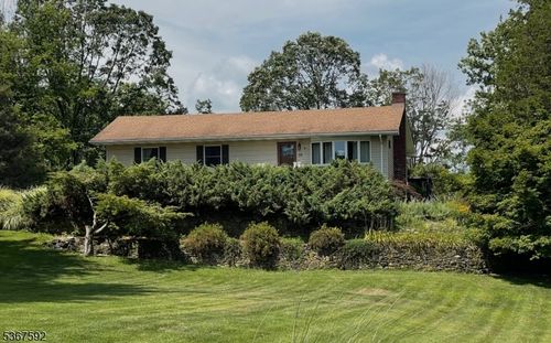 39 Stillwater Rd, Hardwick, NJ, 07825-9557 | Card Image