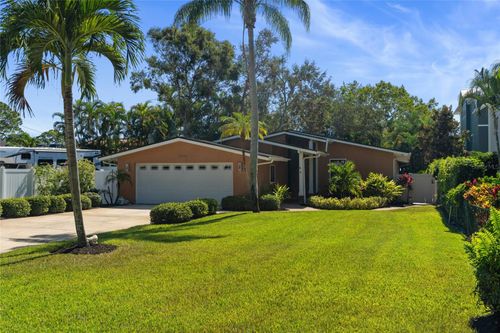 13000 Hibiscus Ave, SEMINOLE, FL, 33776-4315 | Card Image