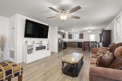 2000 Rosalee St, La Marque, TX, 77568-3754 | Card Image