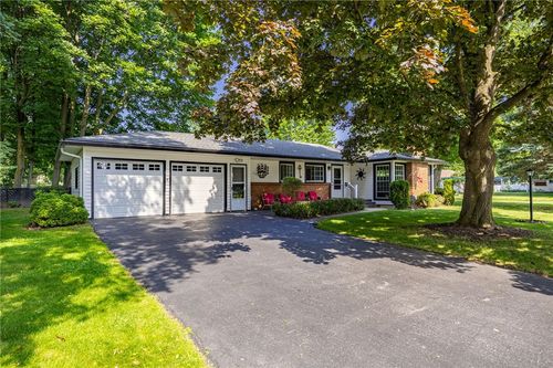77 Willowen Dr, Irondequoit, NY, 14609-3230 | Card Image
