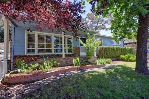 335 Marvin Way, Auburn, CA, 95603 | Card Image