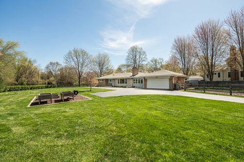 3 Oakwood Rd, Indian Creek, IL, 60061-2202 | Card Image