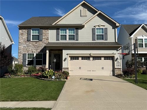 3224 Fallen Brook Ln, Brunswick, OH, 44212-7032 | Card Image