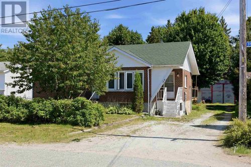 39 Market St, Sault Ste. Marie, ON, P6A4S9 | Card Image