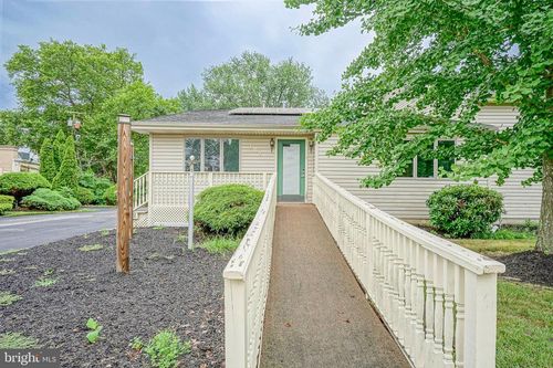 101 Summit Ave, Sicklerville, NJ, 08081-5101 | Card Image