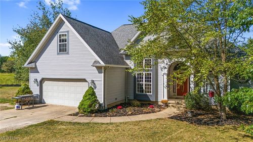 7394 Boneta Rd, Wadsworth, OH, 44281-8105 | Card Image