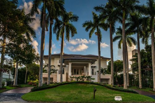 322 Costanera Rd, Coral Gables, FL, 33143-6563 | Card Image