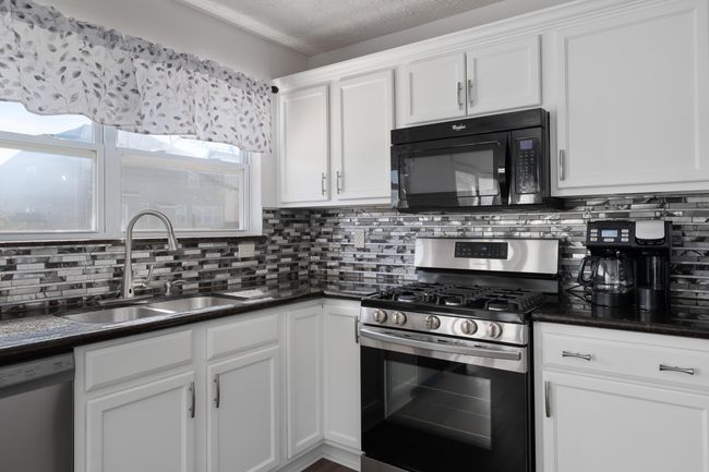 5536 Winchester Meadows Dr, House other with 5 bedrooms, 4 bathrooms and null parking in Canal Winchester OH | Image 15
