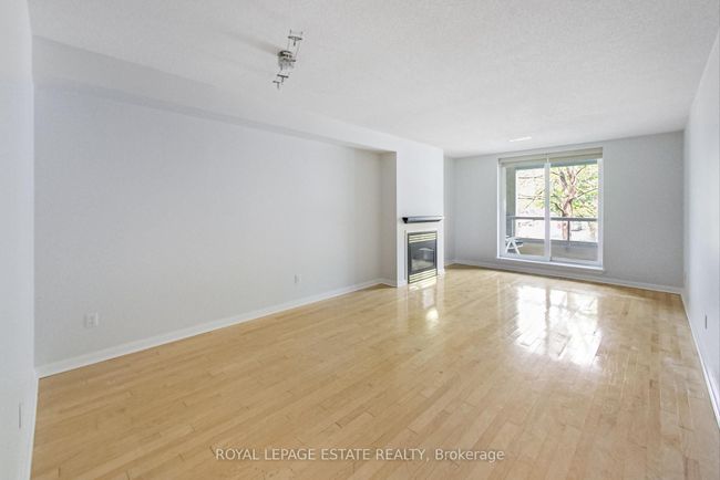 202 - 2365 Queen St E, Condo with 1 bedrooms, 1 bathrooms and null parking in Toronto ON | Image 12