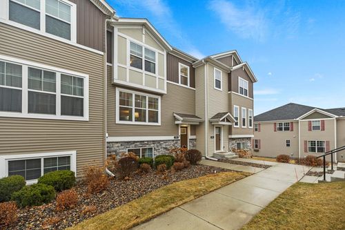 775 Roselyn Dr, Victoria, MN, 55386-2000 | Card Image