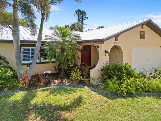 4114 Kinney St, House other with 2 bedrooms, 2 bathrooms and null parking in PORT CHARLOTTE FL | Image 4