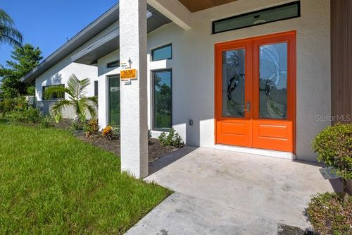 3636 Mineola Drive, Sarasota, FL, 34239 | Card Image