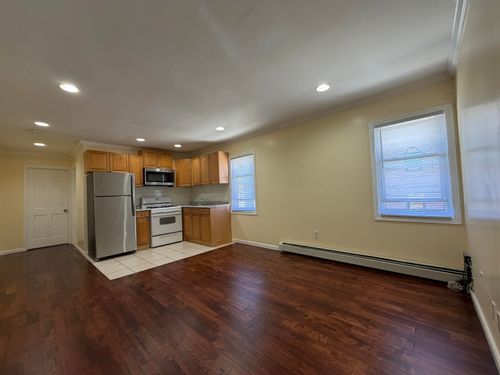 4-77 Hutton St, JC, Heights, NJ, 07307 | Card Image