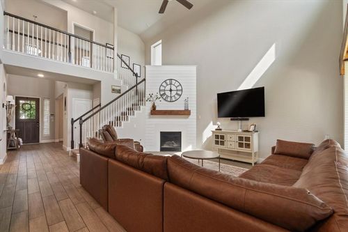 346 Cavil Barrier Ln, La Porte, TX, 77571-2200 | Card Image
