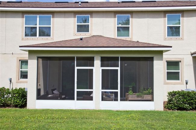 Back porch on the right | Image 40