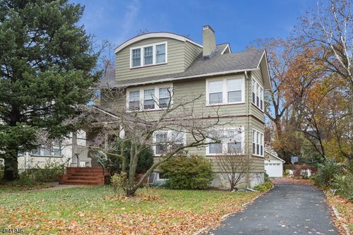 45 Essex Ave, Montclair, NJ, 07042-4124 | Card Image