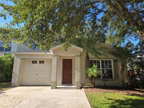 1014 Lake Shore Ranch Dr, Seffner, FL, 33584-5549 | Card Image
