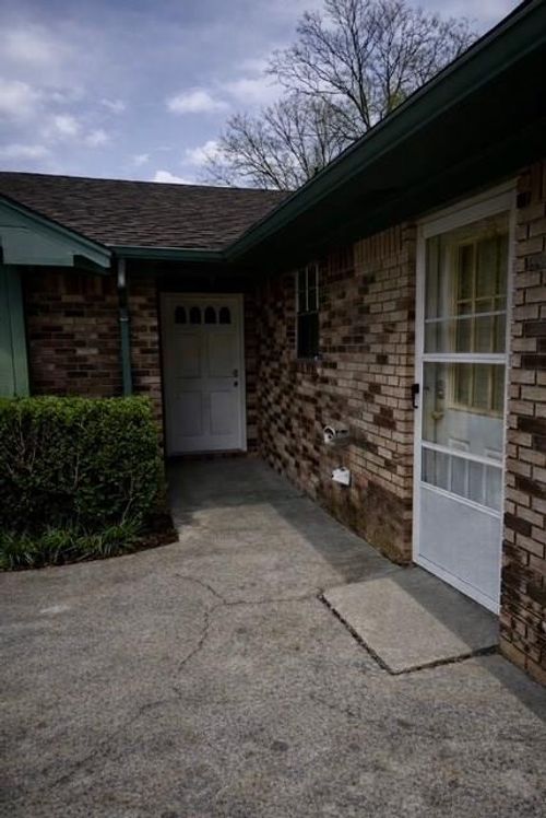 130 Browning Cir, Picayune, MS, 39466-6630 | Card Image