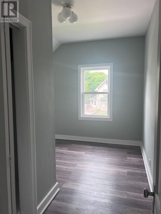 122 Pilgrim St, Home with 5 bedrooms, 2 bathrooms and null parking in Sault Ste. Marie ON | Image 13