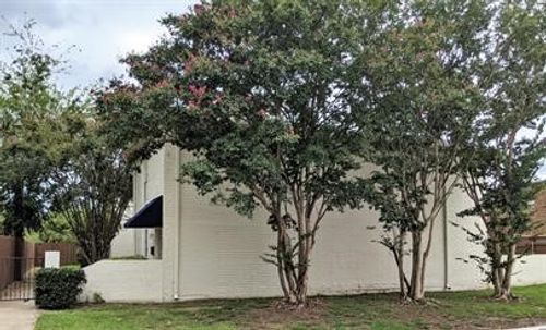 3650-3650 Rickshaw Dr, Dallas, TX, 75229-6015 | Card Image