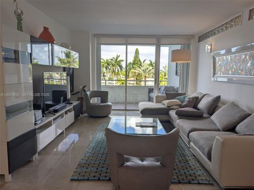 518-5161 Collins Ave, Miami Beach, FL, 33140-2719 | Card Image