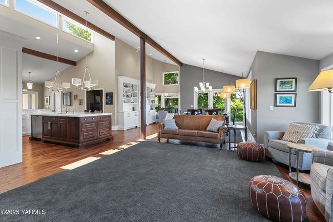 Great Room | Image 15