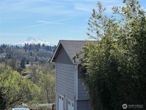 21010 9th Avenue S, Des Moines, WA, 98198 | Card Image