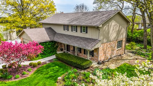 8229 Nueport Dr S, Willow Springs, IL, 60480-1072 | Card Image