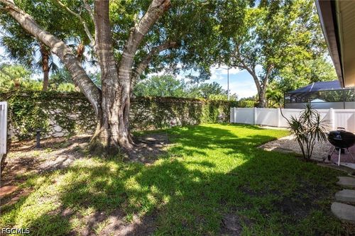 11302 Lakeland Cir, FORT MYERS, FL, 33913-6912 | Card Image