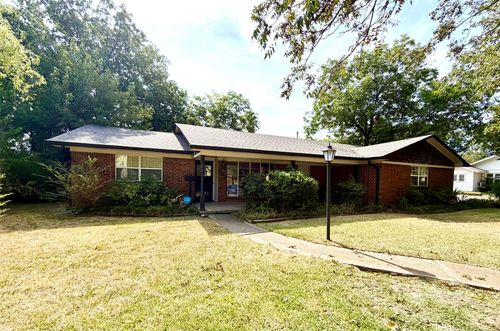 502 B St Nw, Ardmore, OK, 73401-5912 | Card Image