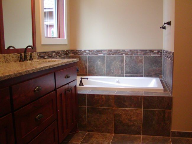 Master Bath.JPG | Image 6